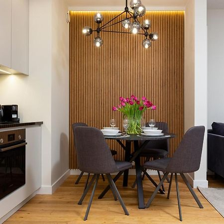 Mennica Residence - City Center By Renters Prestige Varšava Exteriér fotografie