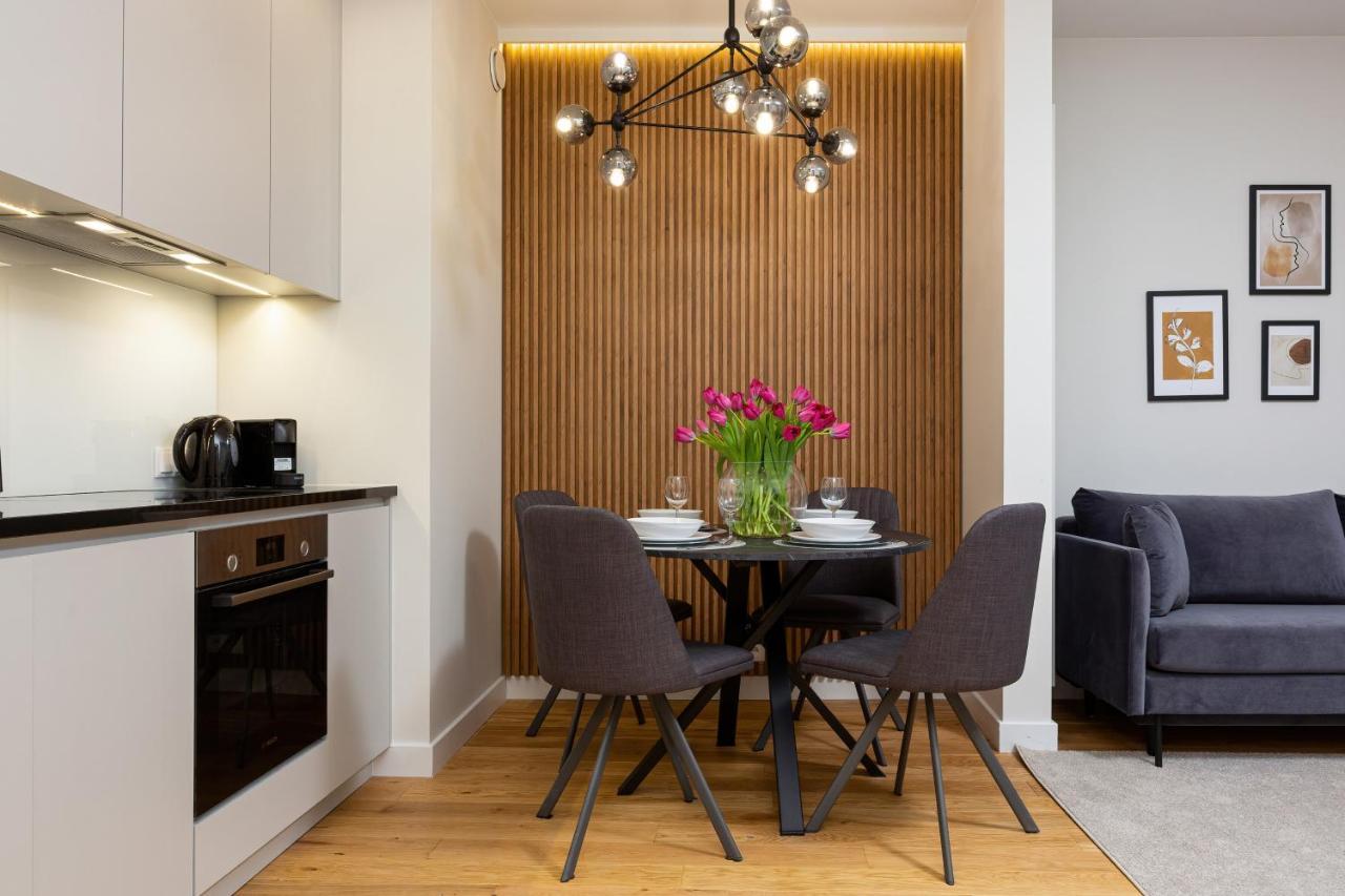 Mennica Residence - City Center By Renters Prestige Varšava Exteriér fotografie
